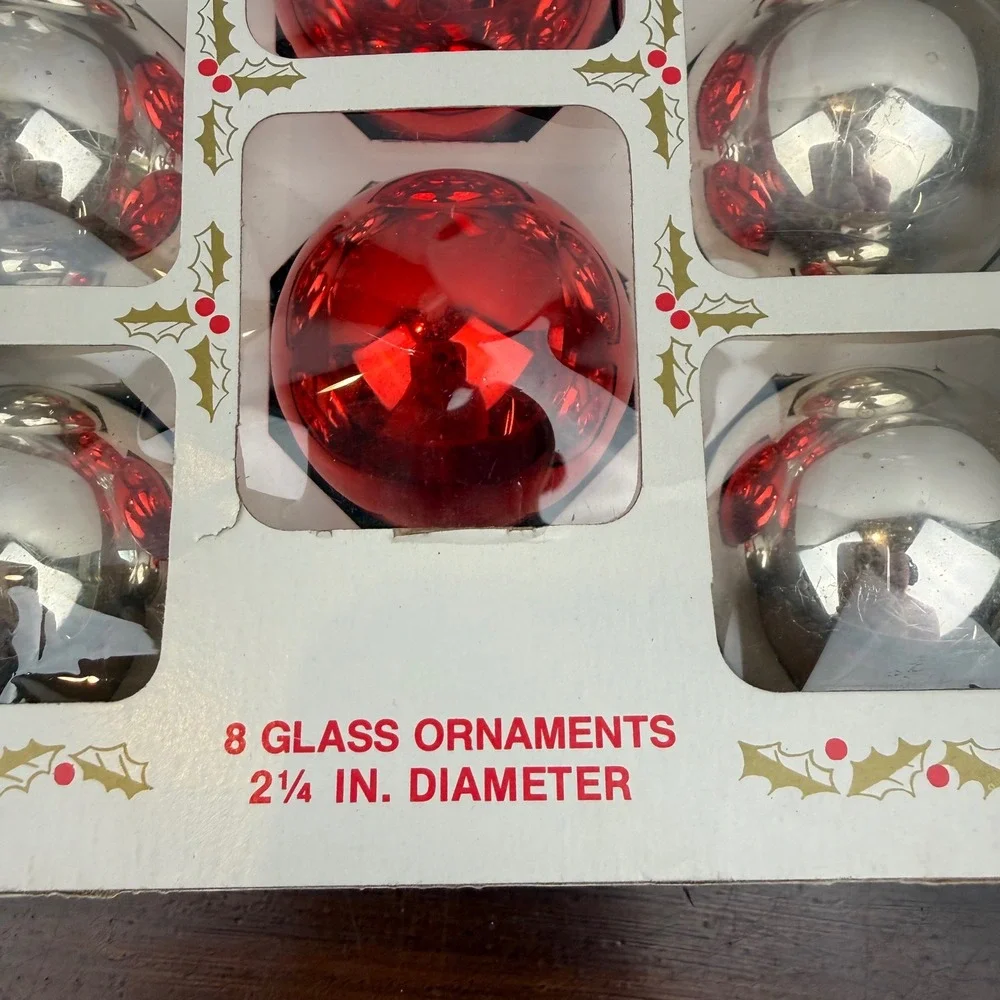 Holly vintage glass